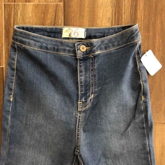 NWT Free People/We The Free Just Float On Flare Jeans in Jericho Blue - Picture 7 of 15